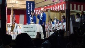 写真:地元小中学校児童生徒らによる掛唄